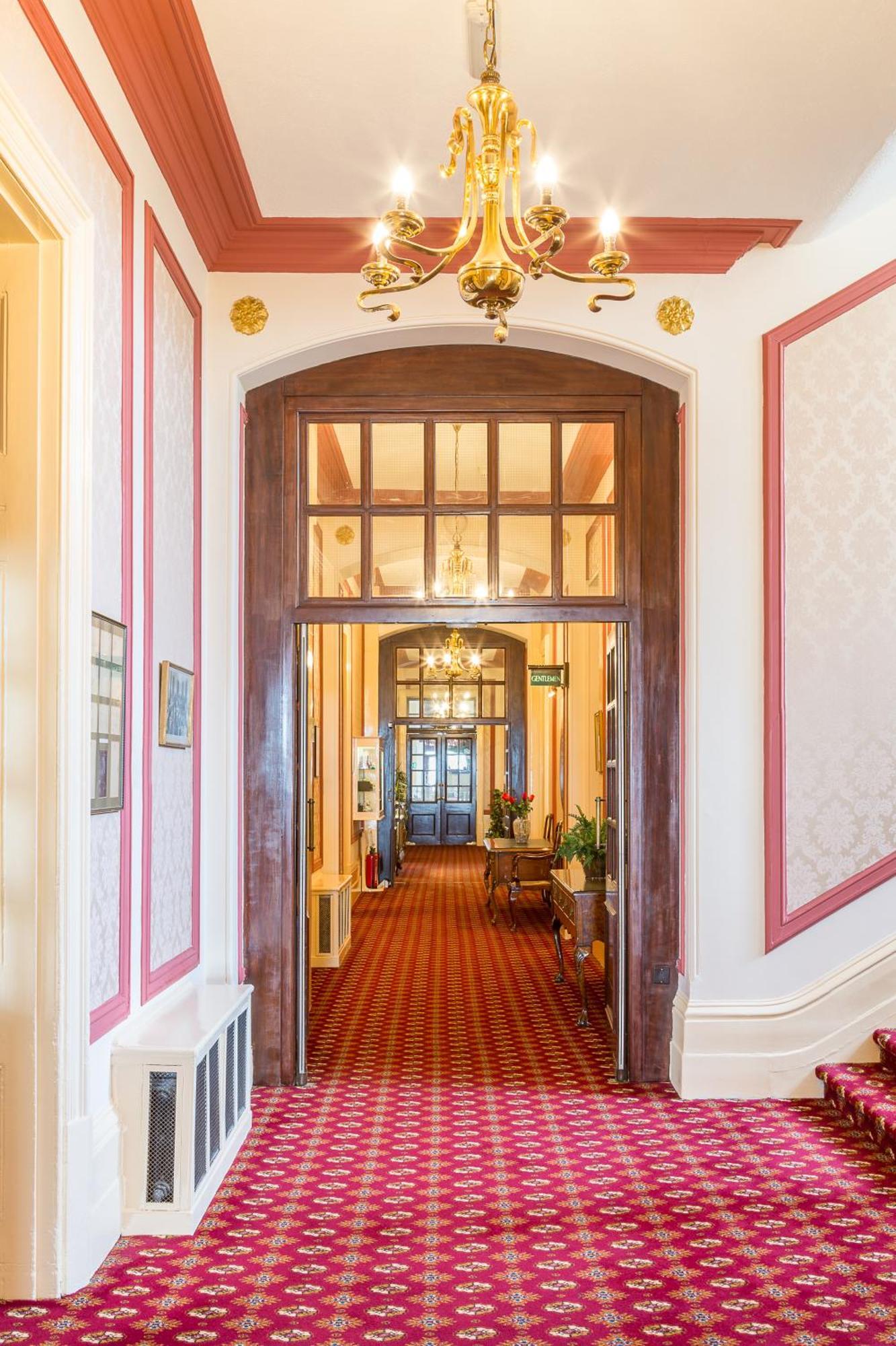 Queens Hotel イーストボーン エクステリア 写真